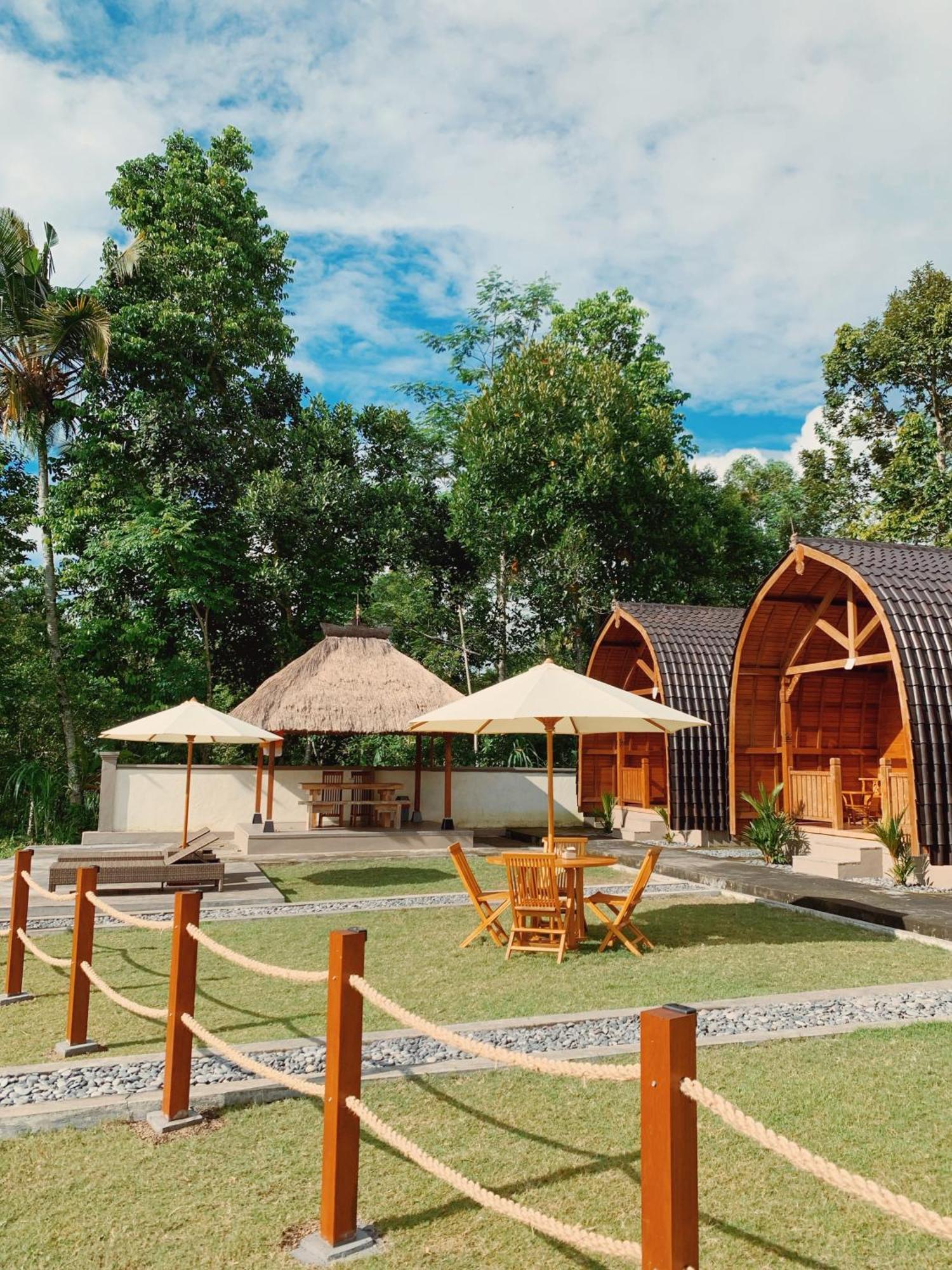 Besakih Homestay & Villa Bagian luar foto